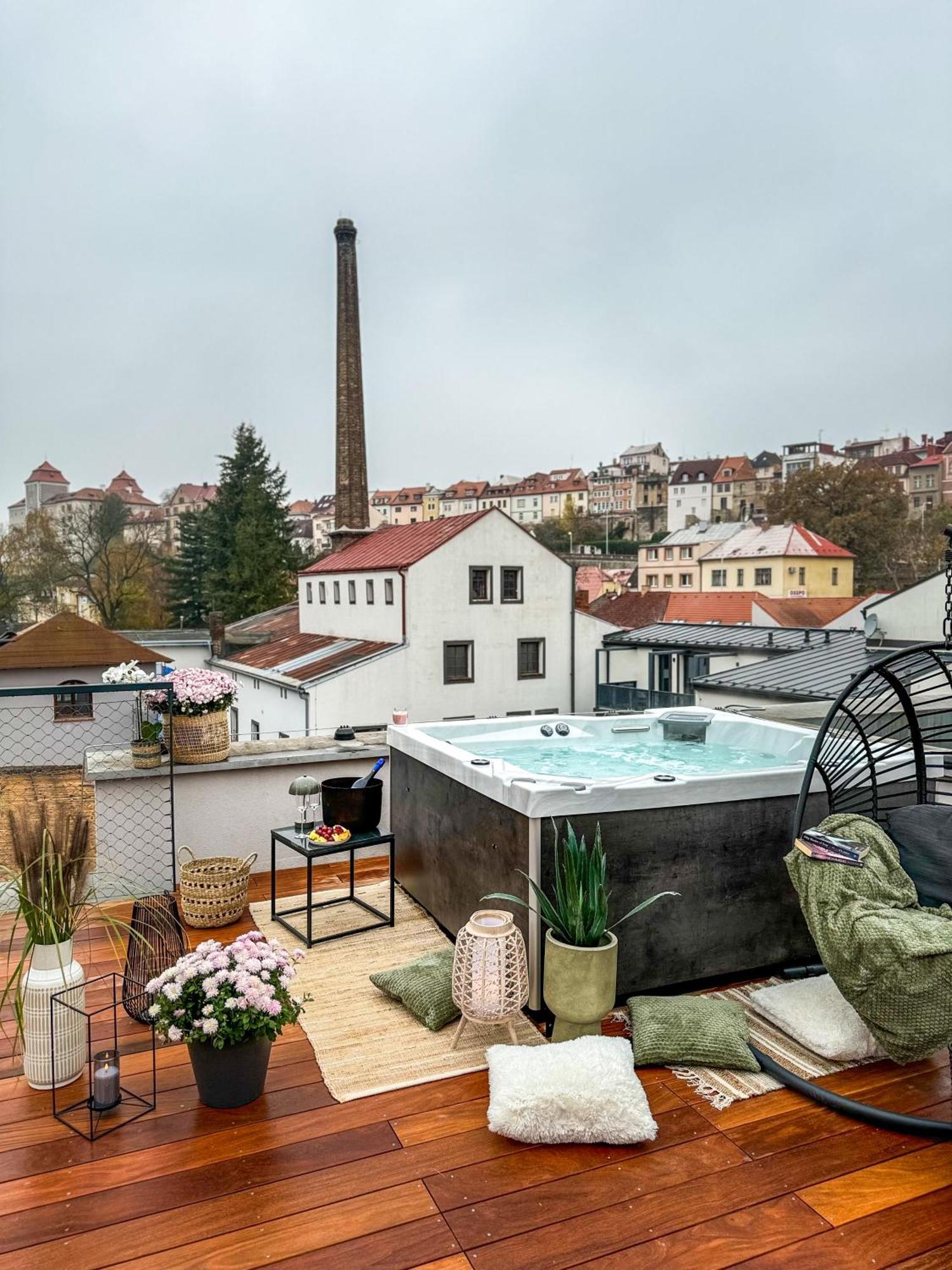 Aparthotel Na Klenici Mladá Boleslav Dış mekan fotoğraf